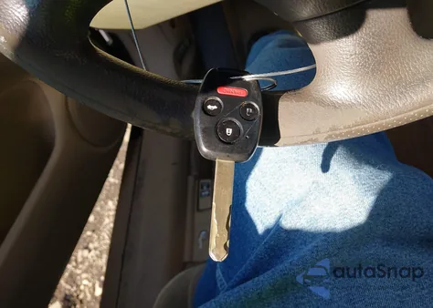 2004 Honda Accord 2.4 Lx из США, поврежденный, VIN 1HGCM56404A108841